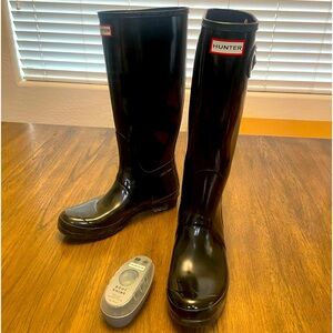 Hunter rain boots black shiny size 11